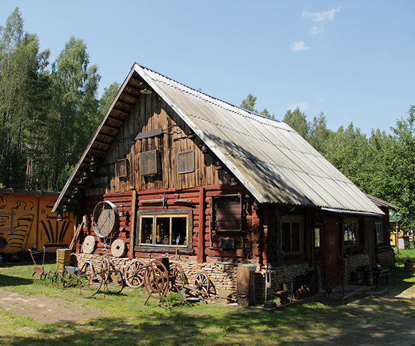 The “Honey Farm” Museum